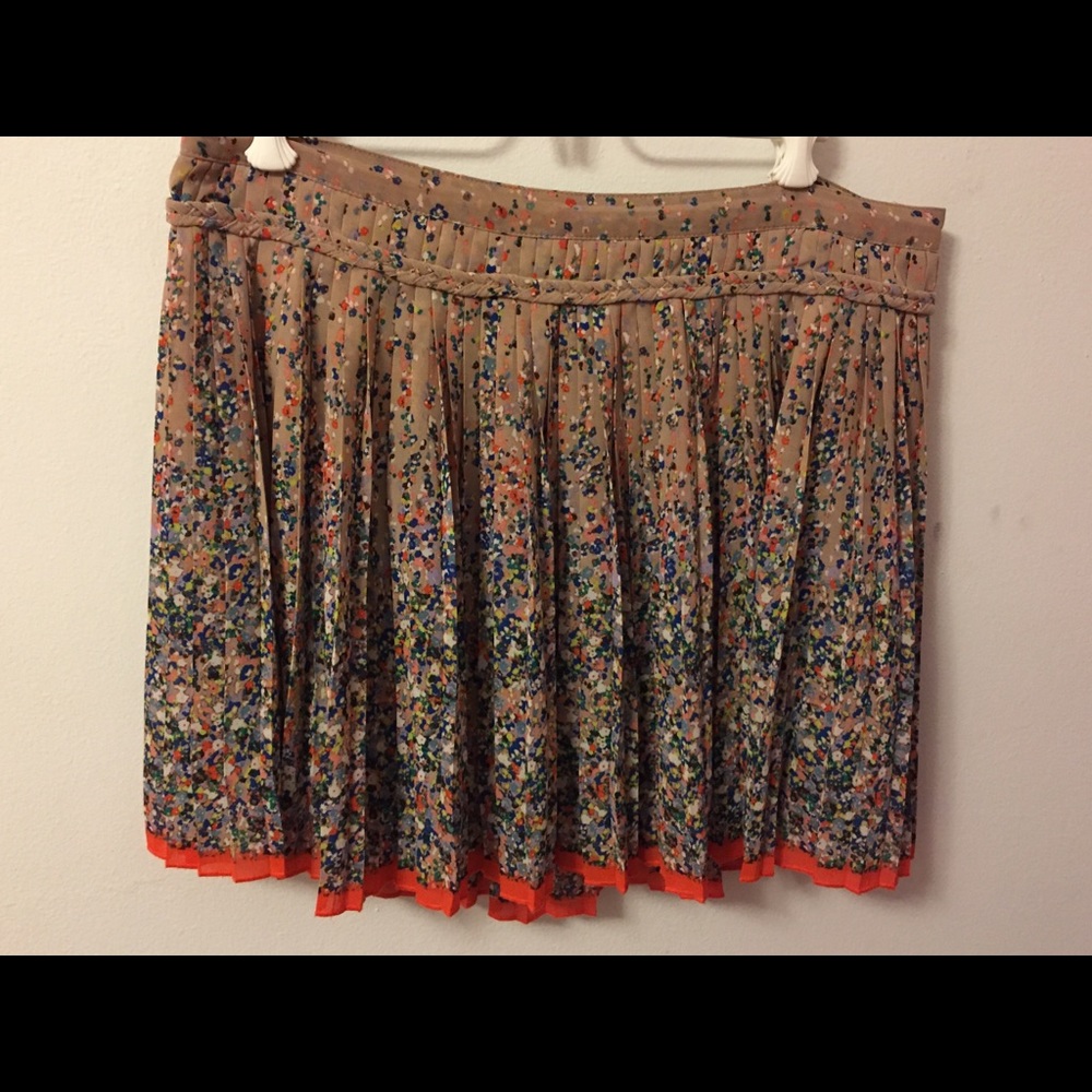 American Eagle pleated skirt